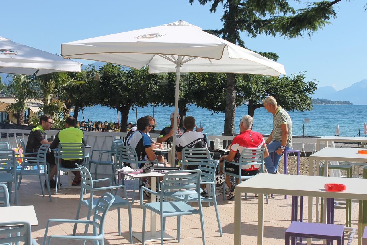 Lake Garda Beach Hostel Padenghe sul Garda Buitenkant foto