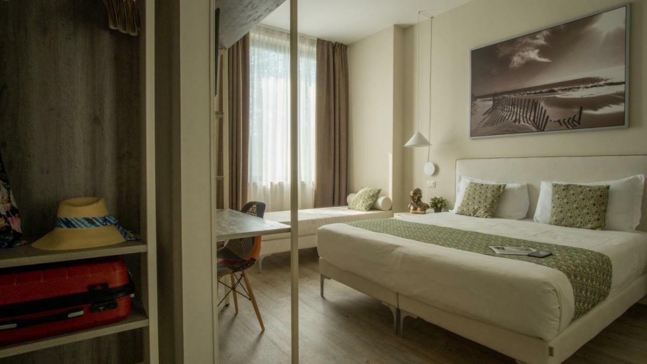 Lake Garda Beach Hostel Padenghe sul Garda Buitenkant foto